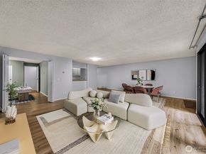 6479 NE 137th Avenue NE 366, Redmond WA 98052