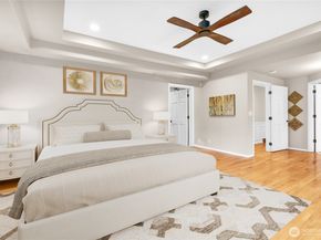 24215 75th Avenue SE, Woodinville WA 98072