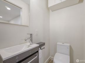 9632 S 216th St, Kent WA 98031