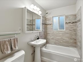 627 SW 141st Street, Burien WA 98166
