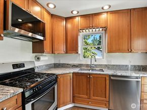 627 SW 141st Street, Burien WA 98166