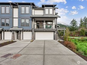 2010 SE 12th Street 1206, North Bend WA 98045