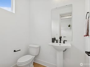 2010 SE 12th Street 1206, North Bend WA 98045