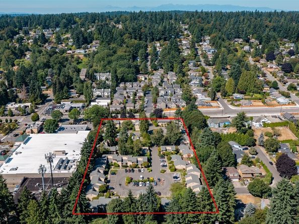 10045 NE 138th Place E5, Kirkland WA 98034