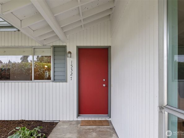 15327 NE 1ST Street, Bellevue WA 98007