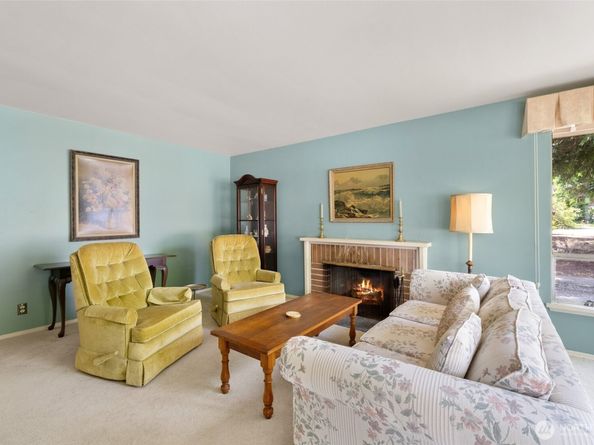 15327 NE 1ST Street, Bellevue WA 98007