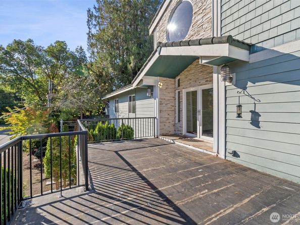 204 Rockwell Avenue, Port Orchard WA 98366