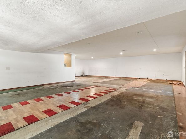 204 Rockwell Avenue, Port Orchard WA 98366