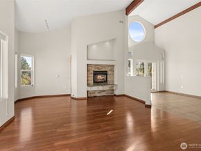204 Rockwell Avenue, Port Orchard WA 98366