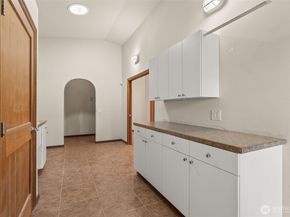 204 Rockwell Avenue, Port Orchard WA 98366