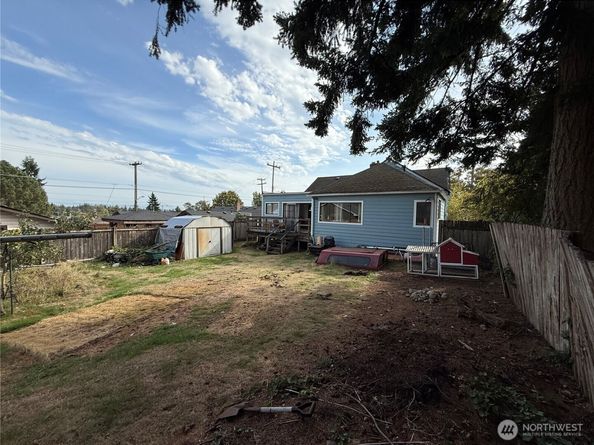 618 N 125th Street, Seattle WA 98133
