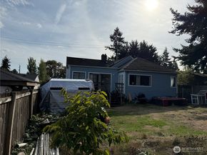618 N 125th Street, Seattle WA 98133