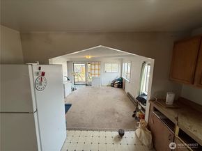 618 N 125th Street, Seattle WA 98133