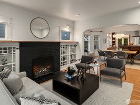 1807 11th Avenue W, Seattle WA 98119