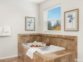 3525 185th Place SE, Bothell WA 98012