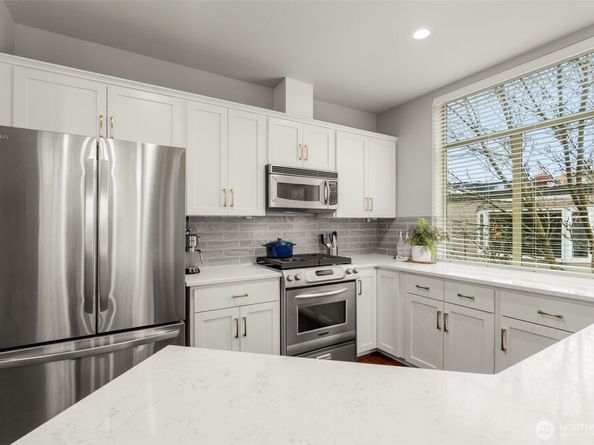 200 W Comstock Street 303, Seattle WA 98119