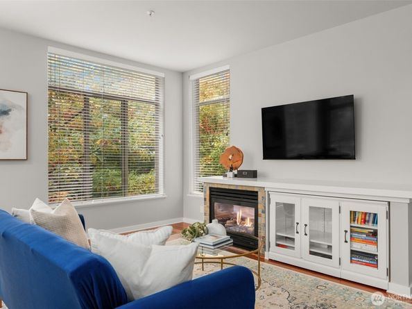 200 W Comstock Street 303, Seattle WA 98119