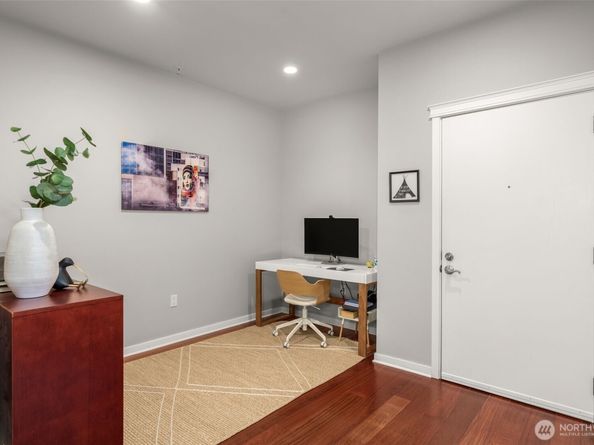 200 W Comstock Street 303, Seattle WA 98119