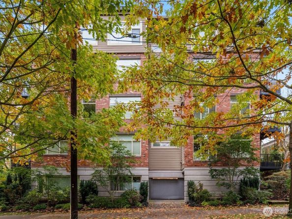 200 W Comstock Street 303, Seattle WA 98119
