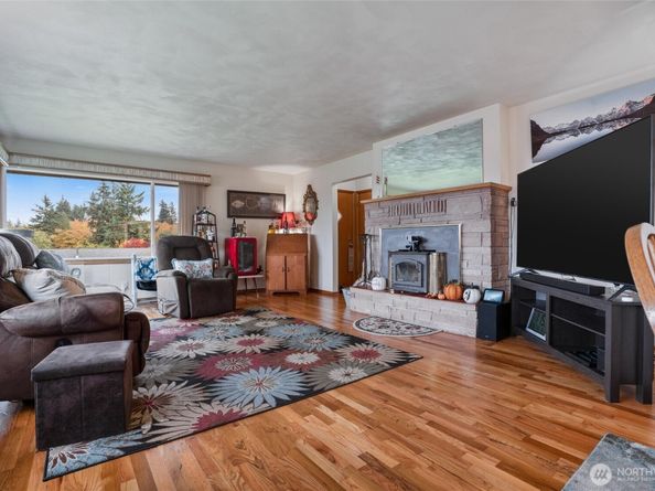 940 Grant Avenue, Port Orchard WA 98366