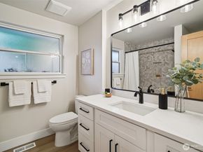 13209 69th Avenue NE, Kirkland WA 98034