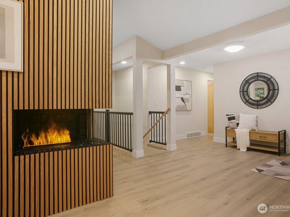 13209 69th Avenue NE, Kirkland WA 98034