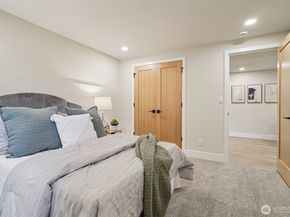 13209 69th Avenue NE, Kirkland WA 98034