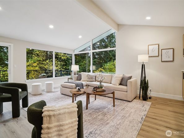 13209 69th Avenue NE, Kirkland WA 98034