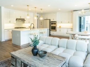 15558 NE 15th Place 301, Bellevue WA 98007