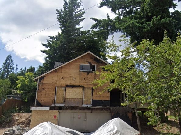 18011 4th Avenue NW, Shoreline WA 98177