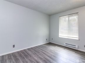 4002 S 158th Street F, Tukwila WA 98188