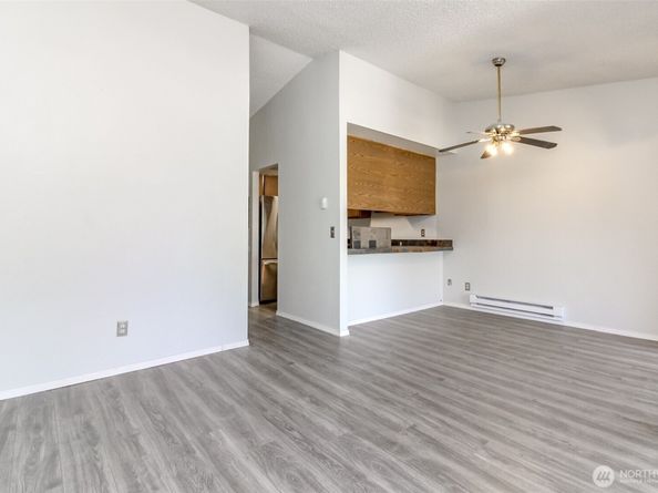 4002 S 158th Street F, Tukwila WA 98188