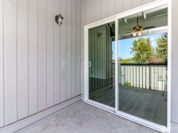 4002 S 158th Street F, Tukwila WA 98188