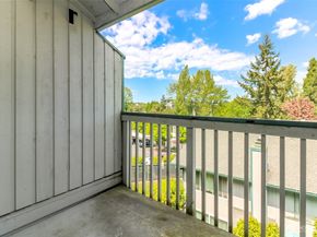 4002 S 158th Street F, Tukwila WA 98188