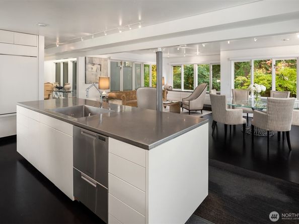 1615 39th Avenue E, Seattle WA 98112