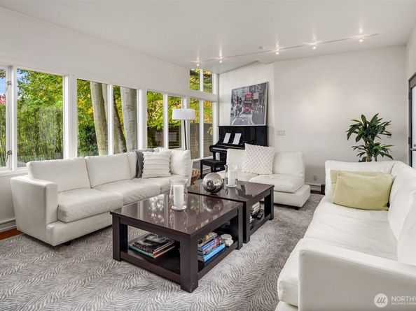 1615 39th Avenue E, Seattle WA 98112