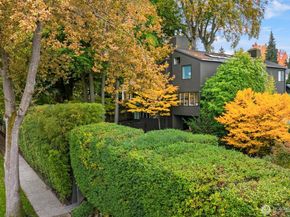 1615 39th Avenue E, Seattle WA 98112