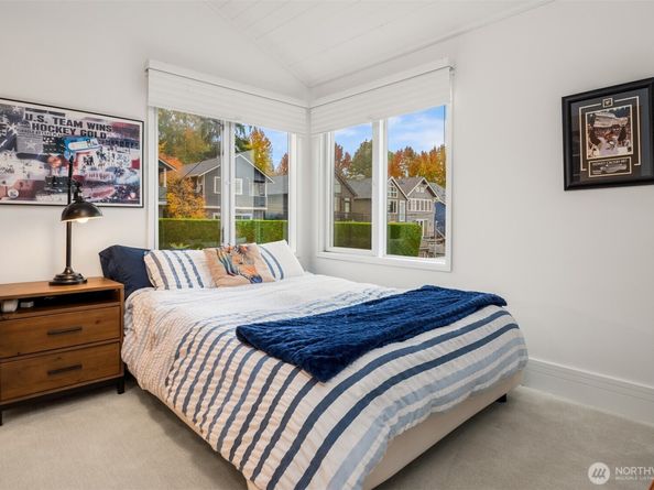 1615 39th Avenue E, Seattle WA 98112