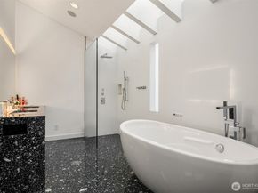 1615 39th Avenue E, Seattle WA 98112