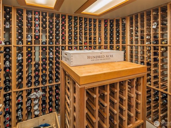 1615 39th Avenue E, Seattle WA 98112