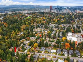 10620 NE 28th Place, Bellevue WA 98004