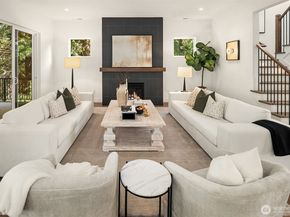 10620 NE 28th Place, Bellevue WA 98004