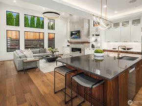 520 7th Street S, Kirkland WA 98033