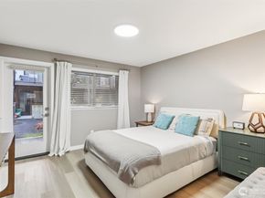 7514 43rd Avenue S B, Seattle WA 98118