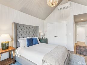 7514 43rd Avenue S B, Seattle WA 98118