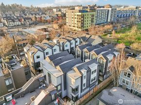 7514 43rd Avenue S B, Seattle WA 98118