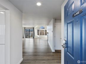 6121 NE 175th Street A402, Kenmore WA 98028