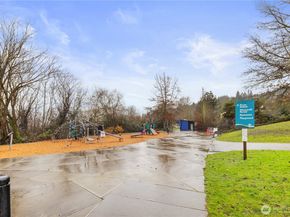 6121 NE 175th Street A402, Kenmore WA 98028