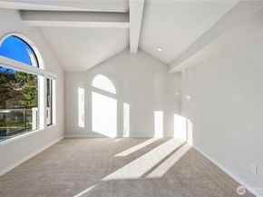 6121 NE 175th Street A402, Kenmore WA 98028