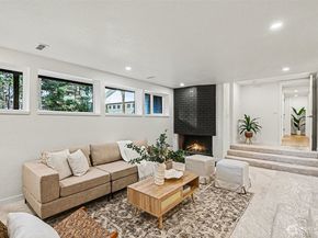 6560 W Mercer Way, Mercer Island WA 98040